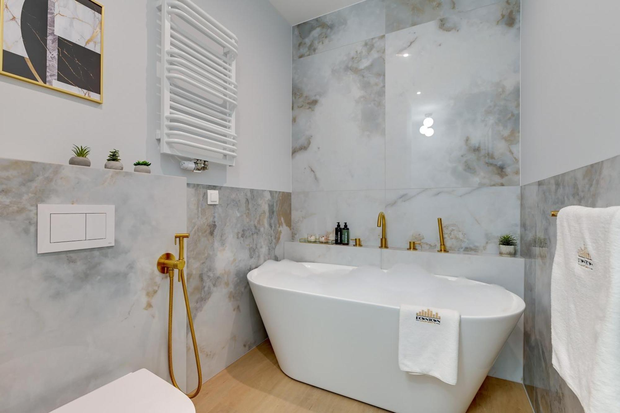 Doki Living & Foodhall By Downtown Apartments غدانسك الغرفة الصورة